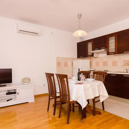 아파트 Marela Mokošica